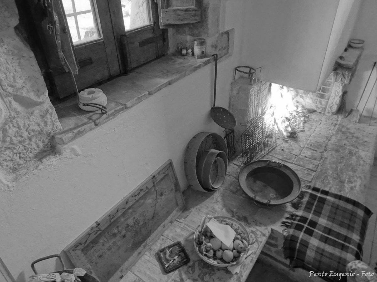 Гостевой дом Ai Limiti • 67 • Stonehouse Palombaro Экстерьер фото